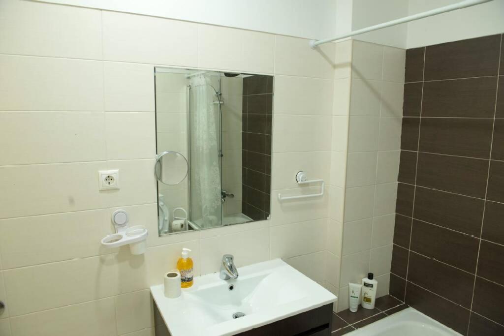 Apartamento Perto Do Centro De Lisboa Com Elevador Leilighet Eksteriør bilde